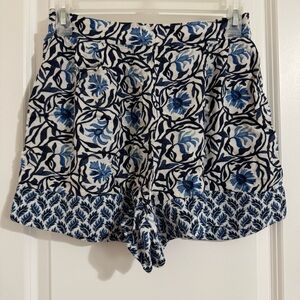 H&M Navy and White Floral Shorts, 2